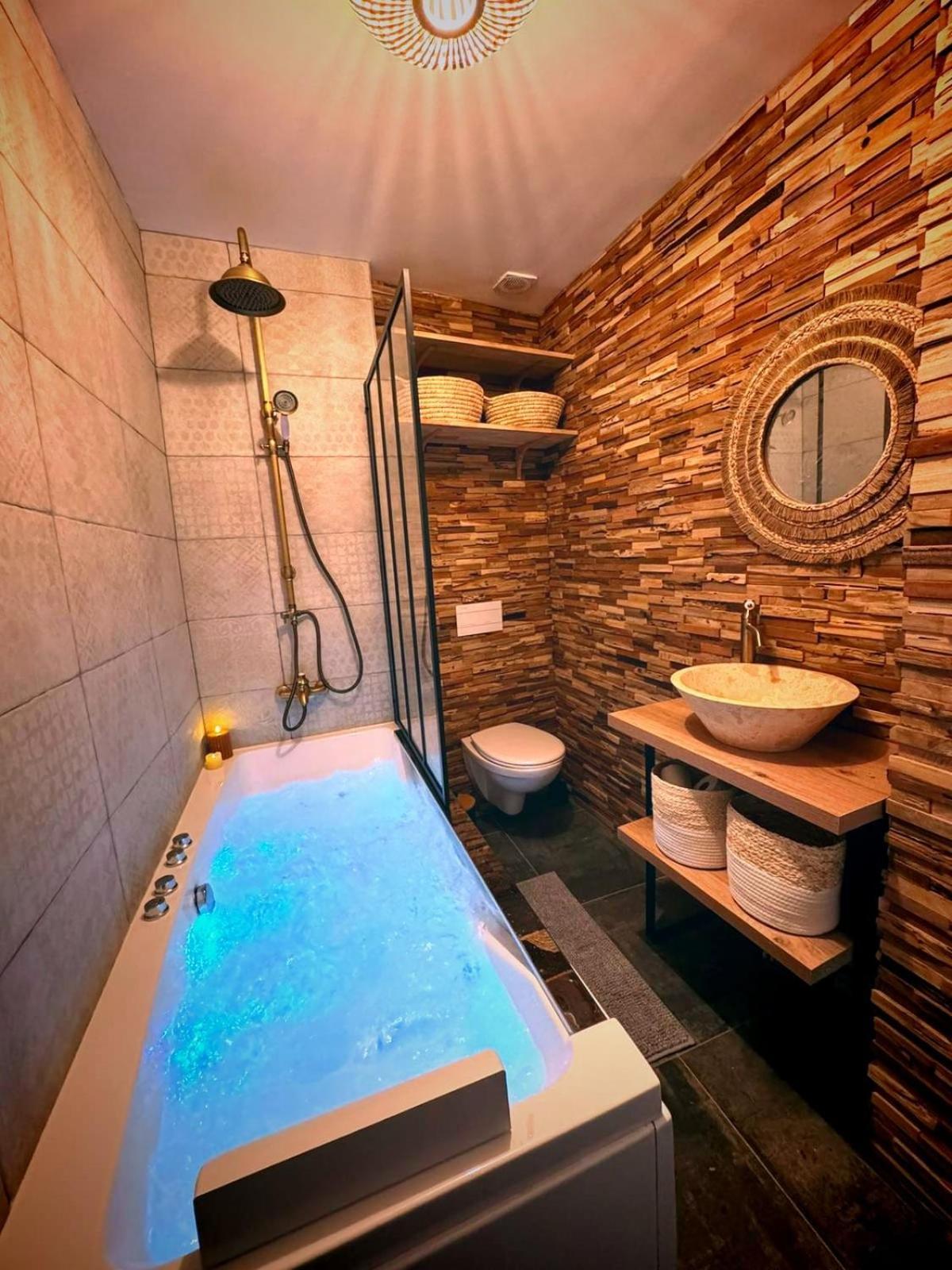 Duplex Safari Jusqu'A 4 Personnes, Spa, Cinema Et Lit Sous Les Arbres, Day Use, 10 Min Centre Амьен Экстерьер фото